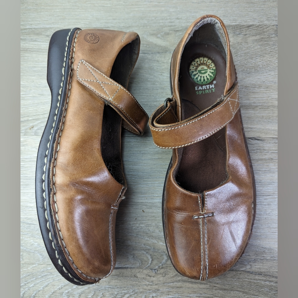 Earth Spirit | Brown Leather Mary Jane Flats | Women's Size 8.5